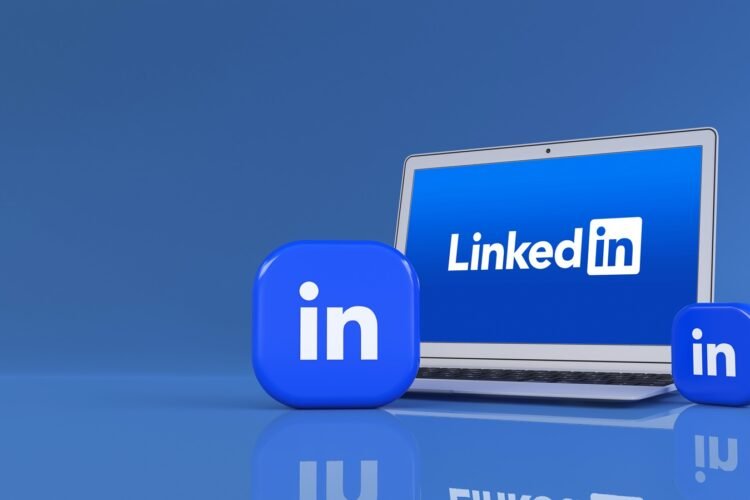 3D rendering of two LInkedin square badges in front of a noteboo
